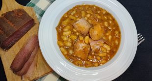 Боб с пастърма - лесен за приготвяне и много вкусен